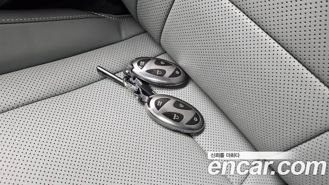 Hyundai Avante CN7 — Фото автомобиля 16