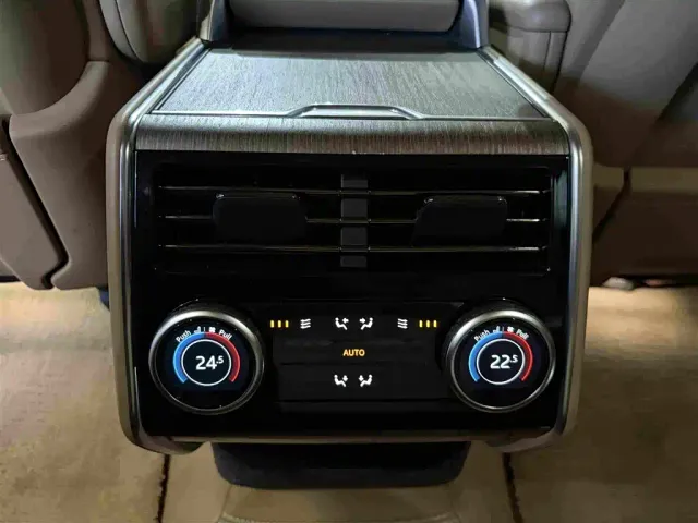Land Rover Range Rover — Фото автомобиля 11