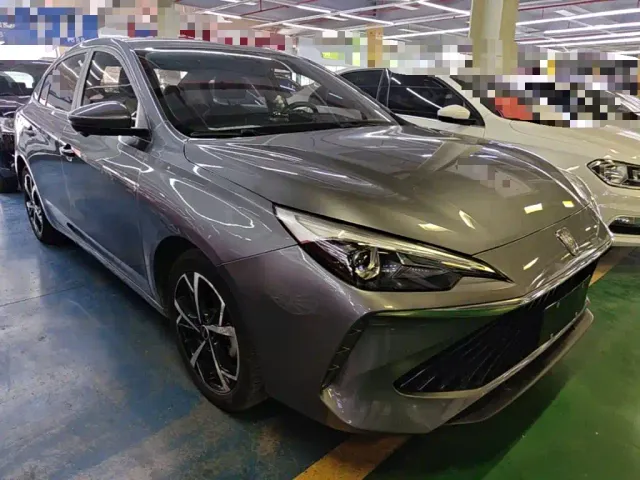 Roewe i5 — Фото автомобиля 3