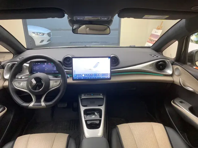 BYD Dolphin — Фото автомобиля 12