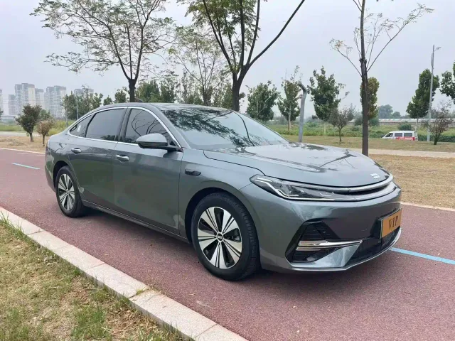 Фотография автомобиля — Geely Galaxy A7