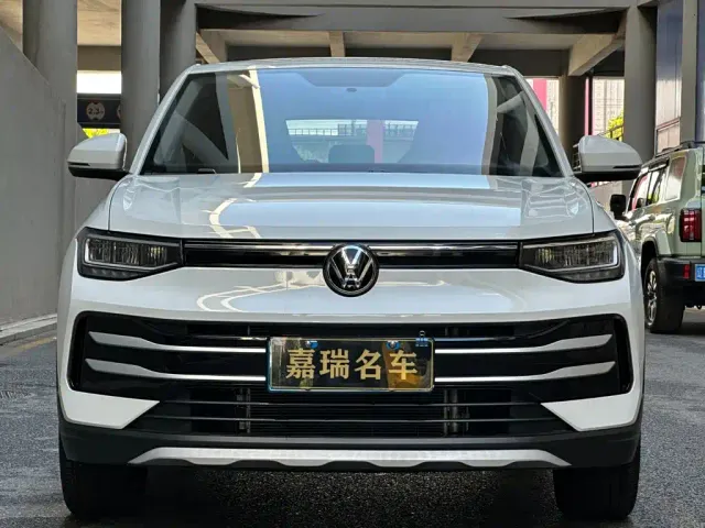 Volkswagen Tharu — Фото автомобиля 2