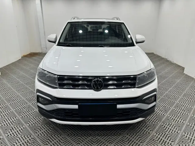 Volkswagen T-Cross — Фото автомобиля 2