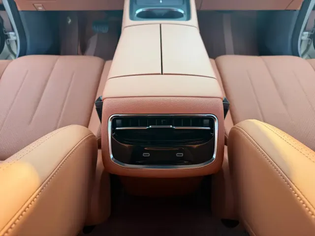 Dongfeng eπ 007 — Фото автомобиля 28