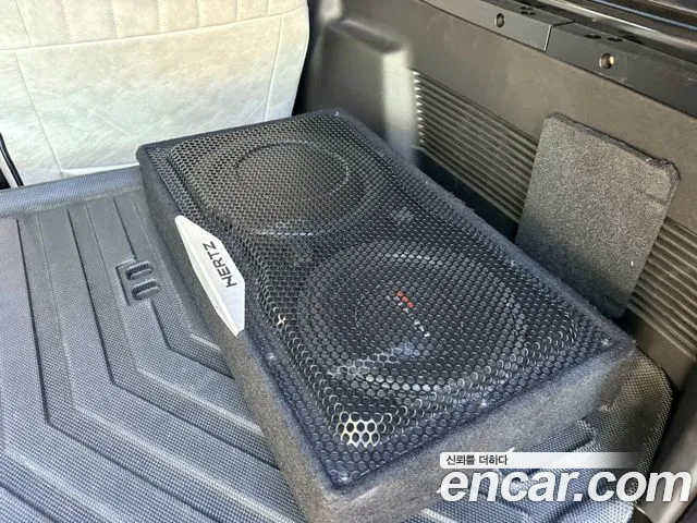 Suzuki Jimny — Фото автомобиля 10