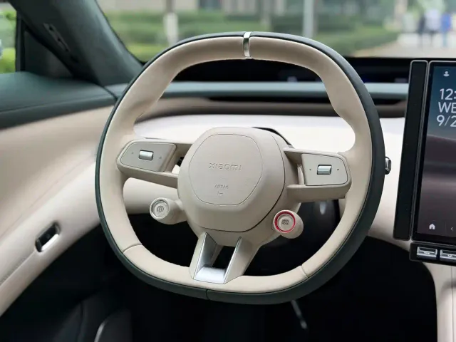 Xiaomi Auto Xiaomi YU7 2025 Ultra Long Range High Performance AWD Max Edition — Фото автомобиля 9