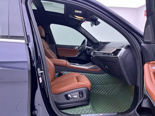 BMW X7 — Фото автомобиля 12