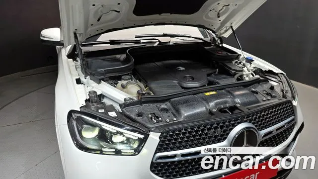 Mercedes-Benz GLE-Class — Фото автомобиля 6