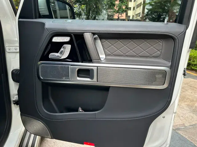 Mercedes-Benz G-Class — Фото автомобиля 11