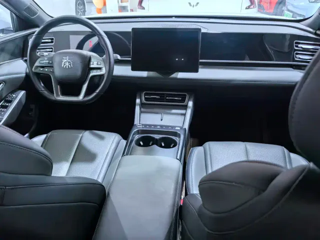 BYD Qin L — Фото автомобиля 7