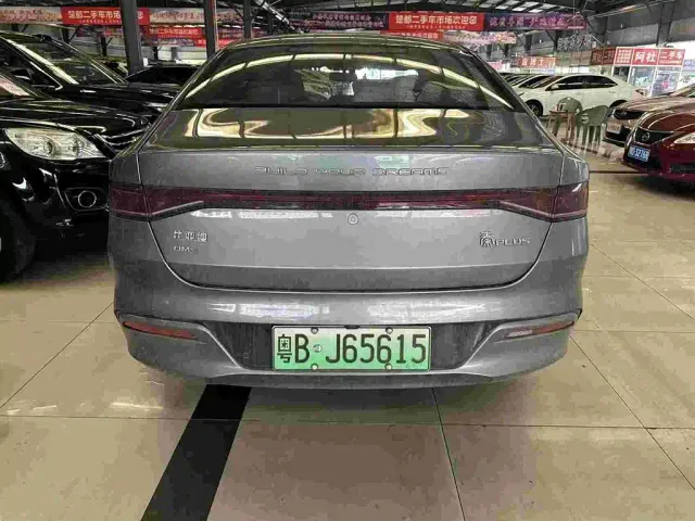 BYD Qin PLUS — Фото автомобиля 8