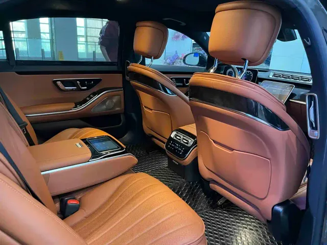 Mercedes-Benz S-Class — Фото автомобиля 4
