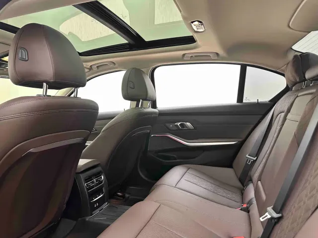 BMW 3 Series — Фото автомобиля 18