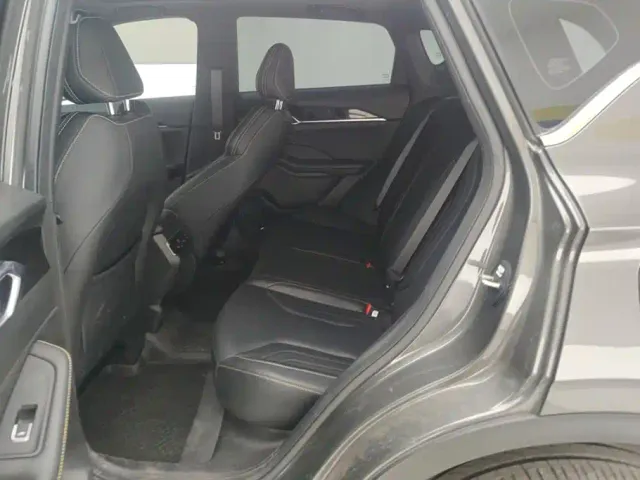 Geely Binyue — Фото автомобиля 11