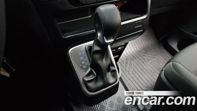 Hyundai Staria Staria Карго 5 мест — Фото автомобиля 9