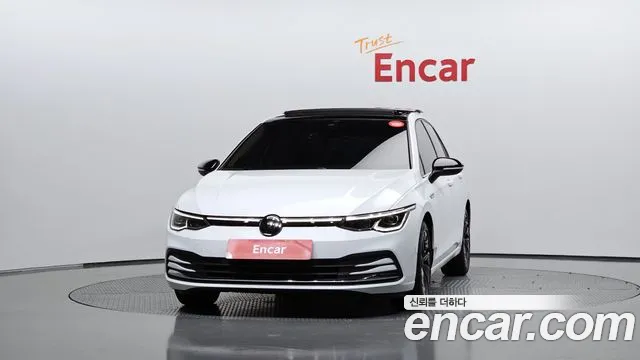 Фотография автомобиля — Volkswagen Golf