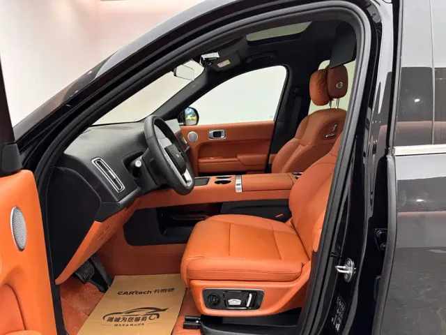 Li Auto L8 — Фото автомобиля 8