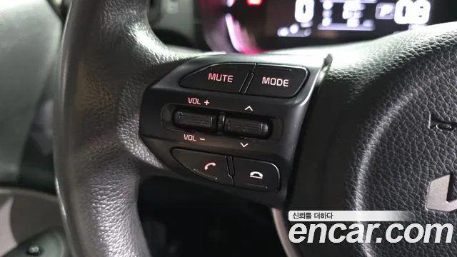 Kia RAY Новый Kia Ray Фургон — Фото автомобиля 16