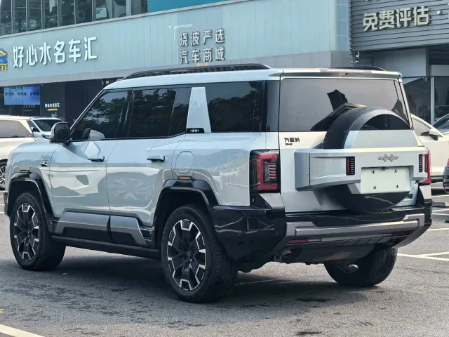 BYD FangChengBao Leopard 8 — Фото автомобиля 6