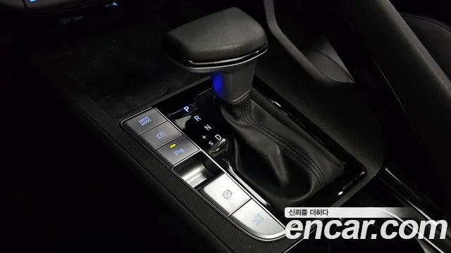Hyundai Avante CN7 — Фото автомобиля 12