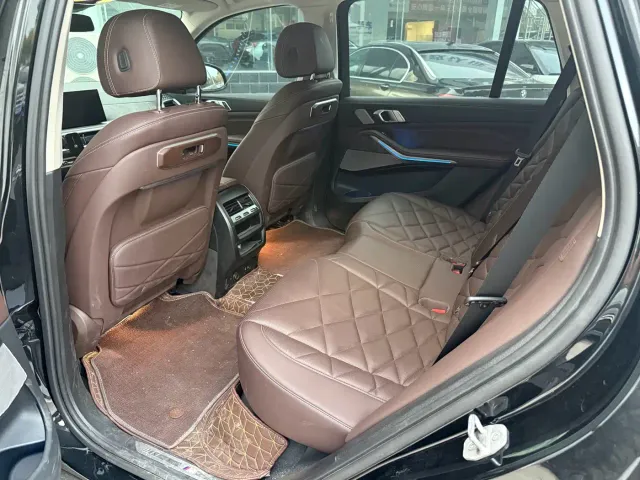 BMW X5 — Фото автомобиля 6