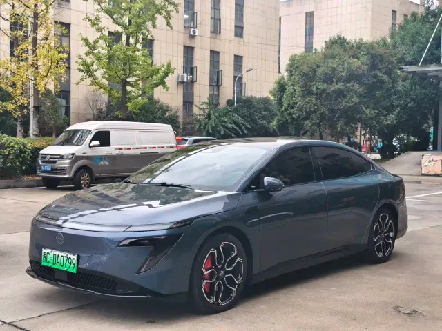 Фотография автомобиля — Nissan N7