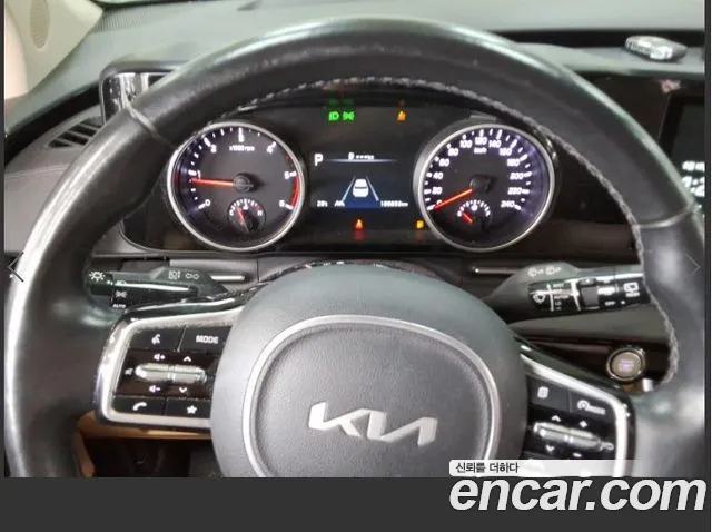 Kia Carnival 4th Gen — Фото автомобиля 4