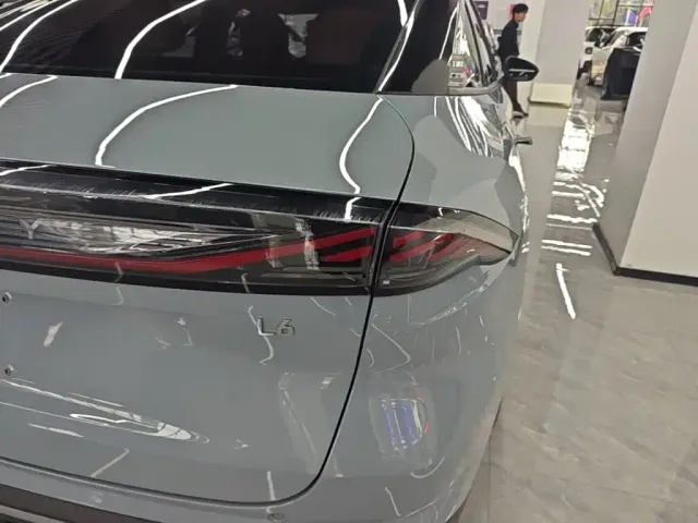 Geely Galaxy L6 — Фото автомобиля 7