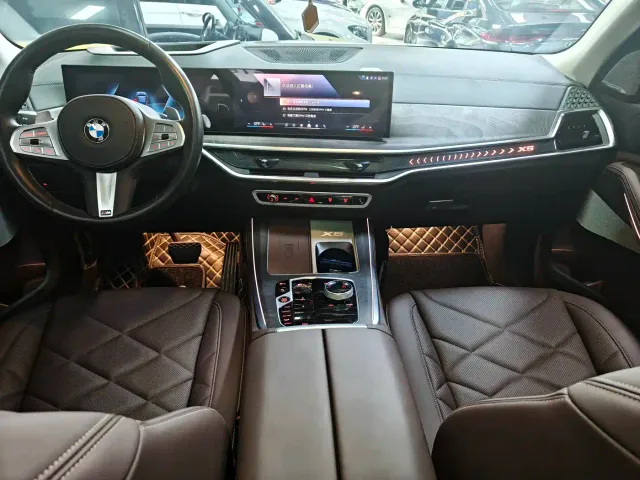 BMW X5 — Фото автомобиля 10