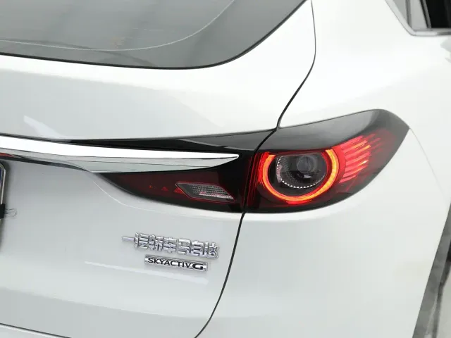 Mazda CX-4 — Фото автомобиля 10