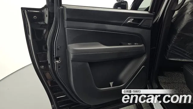 KG_Mobility_Ssangyong Rexton Новый Rexton Sport Дизель 2.2 4WD — Фото автомобиля 20