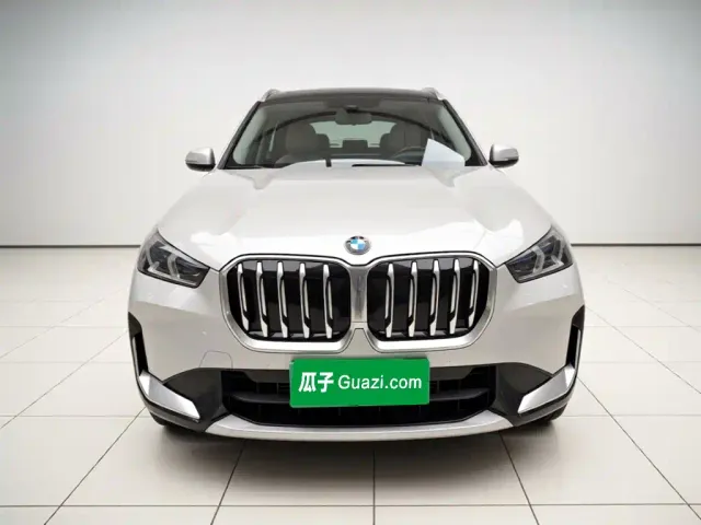 BMW X1 — Фото автомобиля 2
