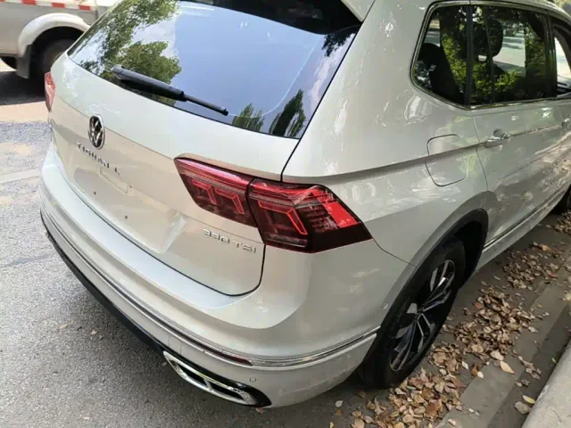Volkswagen Tiguan L — Фото автомобиля 7