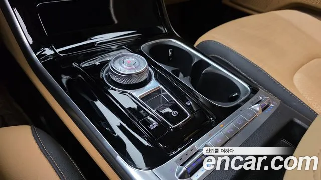 Kia Canival Carnival 4 поколение Дизель 9 мест Signature — Фото автомобиля 9