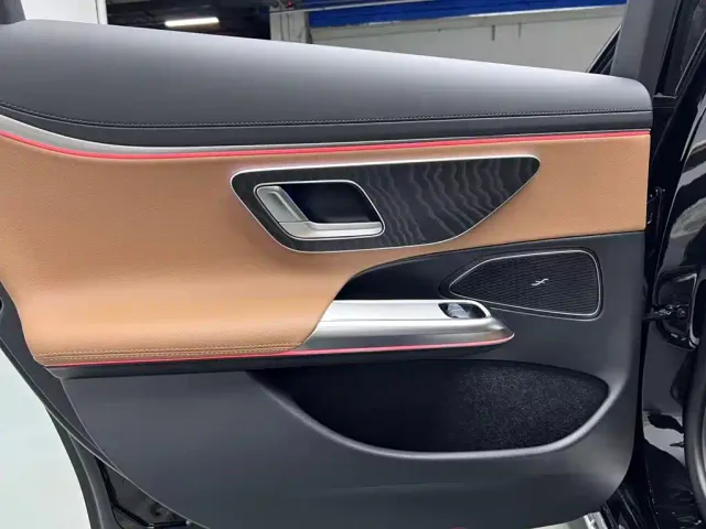 Mercedes-Benz E-Class — Фото автомобиля 15