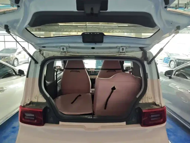 Wuling Hongguang Mini EV — Фото автомобиля 15