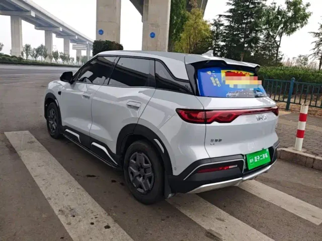 BYD Yuan UP — Фото автомобиля 4