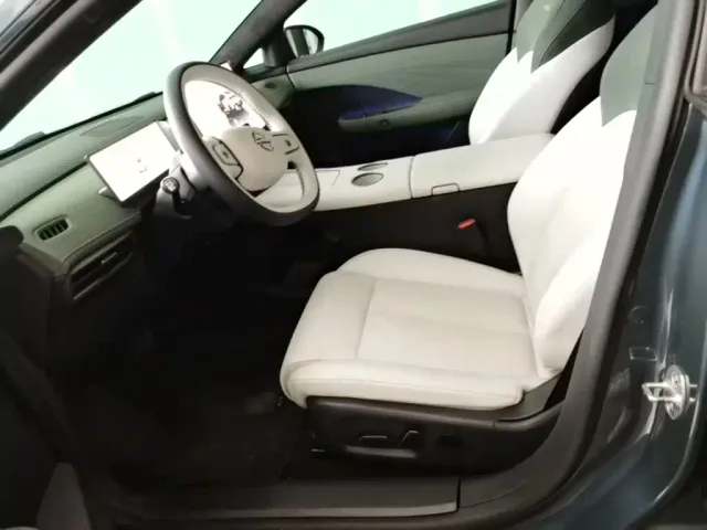 Nissan N7 — Фото автомобиля 14