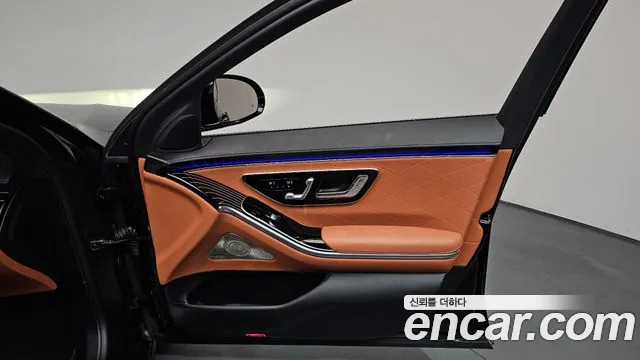 Mercedes-Benz S-Class — Фото автомобиля 18