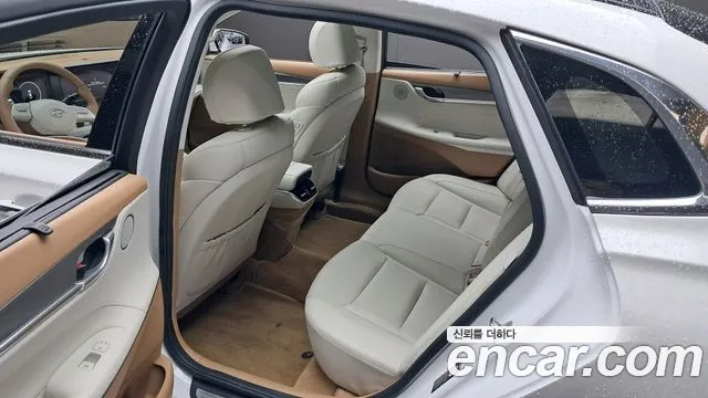 Hyundai Grandeur Новый Grandeur IG — Фото автомобиля 26