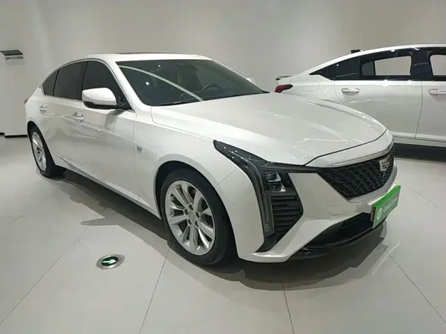 Cadillac CT5 — Фото автомобиля 3