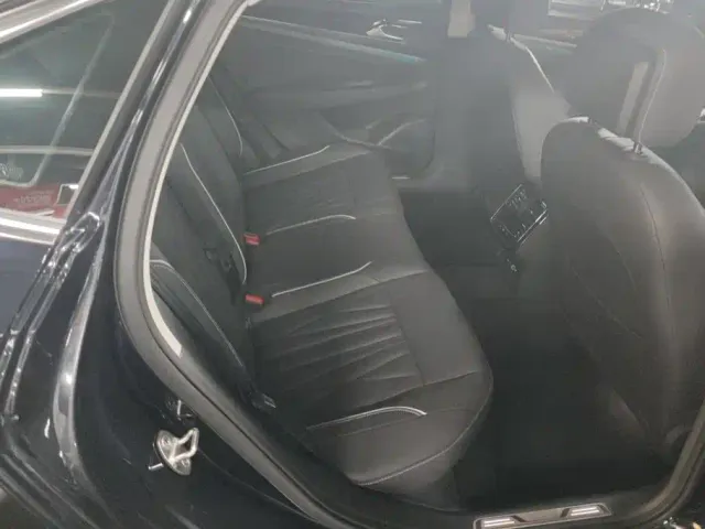Volkswagen Passat — Фото автомобиля 11