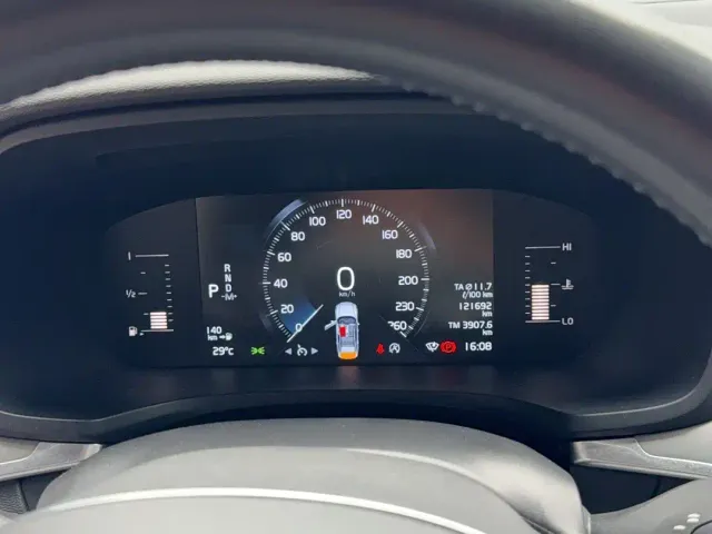 Volvo S60 — Фото автомобиля 23