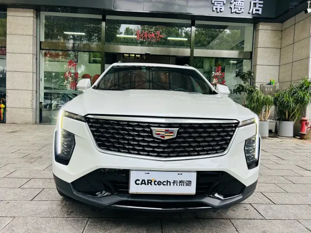 Cadillac XT4 — Фото автомобиля 2