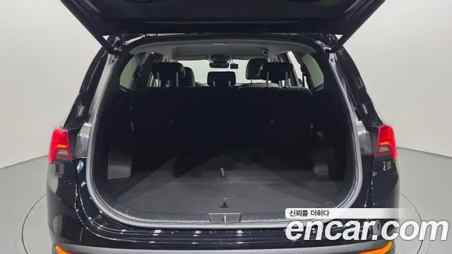 Hyundai Santafe — Фото автомобиля 16