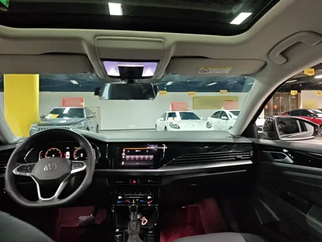 Volkswagen Passat — Фото автомобиля 17