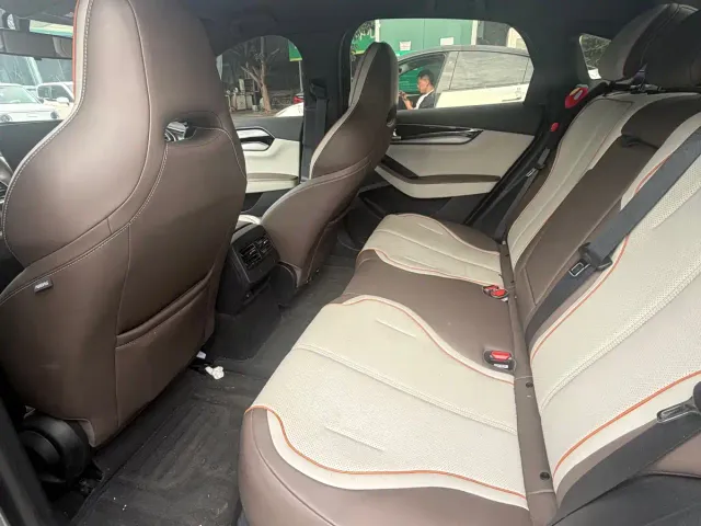 BYD Qin PLUS — Фото автомобиля 5