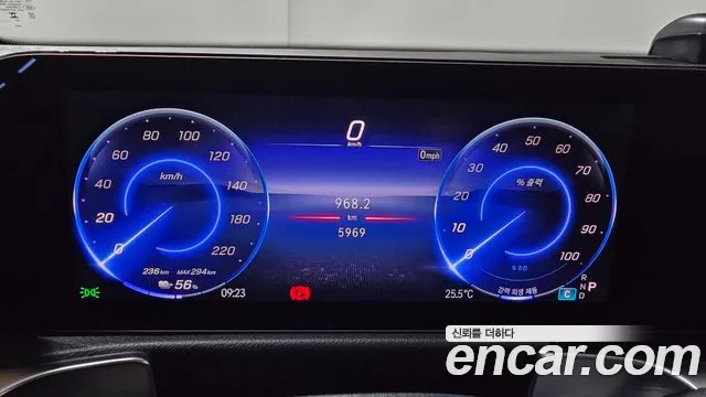 Mercedes-Benz EQB X243 — Фото автомобиля 8