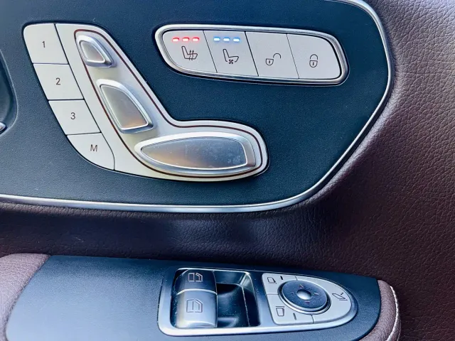 Mercedes-Benz V-Class — Фото автомобиля 19