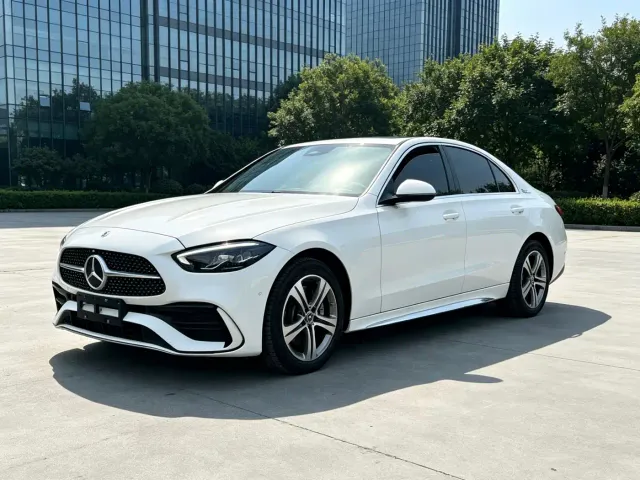 Фотография автомобиля — Mercedes-Benz C-Class